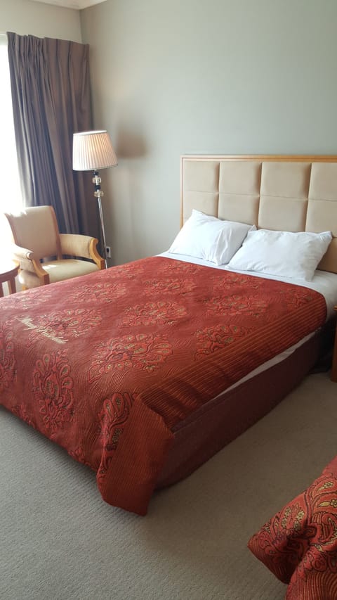 In-room safe, desk, iron/ironing board, free cribs/infant beds