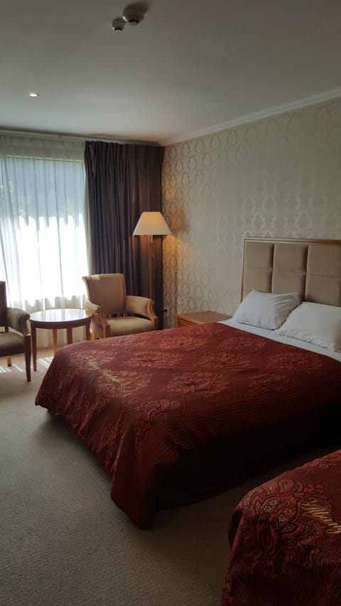 In-room safe, desk, iron/ironing board, free cribs/infant beds