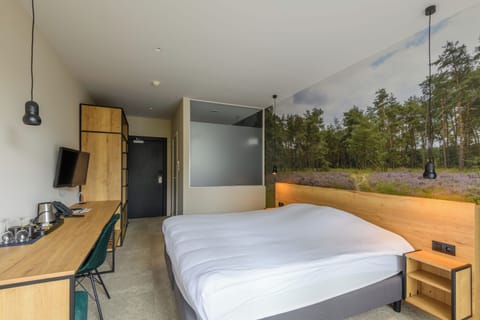 Premium bedding, Select Comfort beds, minibar, in-room safe