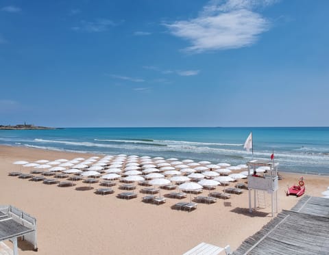 Private beach nearby, free beach shuttle, sun loungers, beach umbrellas
