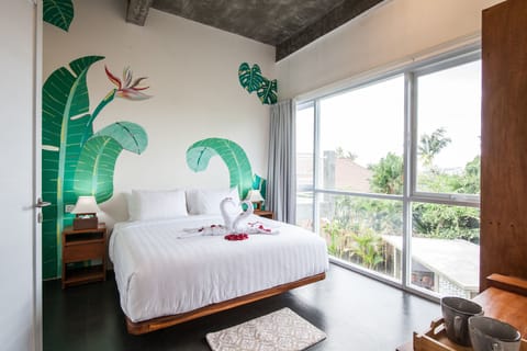 Double Room | Premium bedding, pillowtop beds, in-room safe, blackout drapes