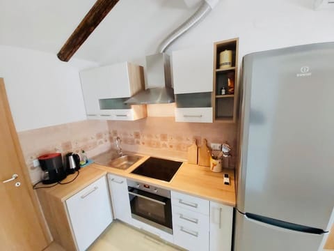 Comfort Loft, Sea View | Private kitchen | Shared fridge