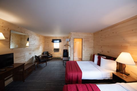 Classic Room | Blackout drapes, free WiFi