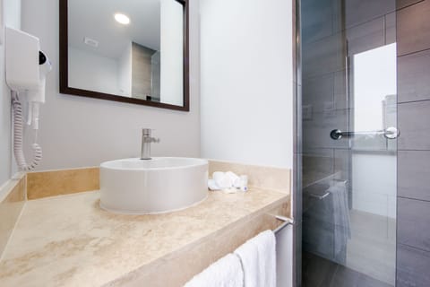 Standard Room, 2 Double Beds, Non Smoking | Bathroom | Hair dryer, towels