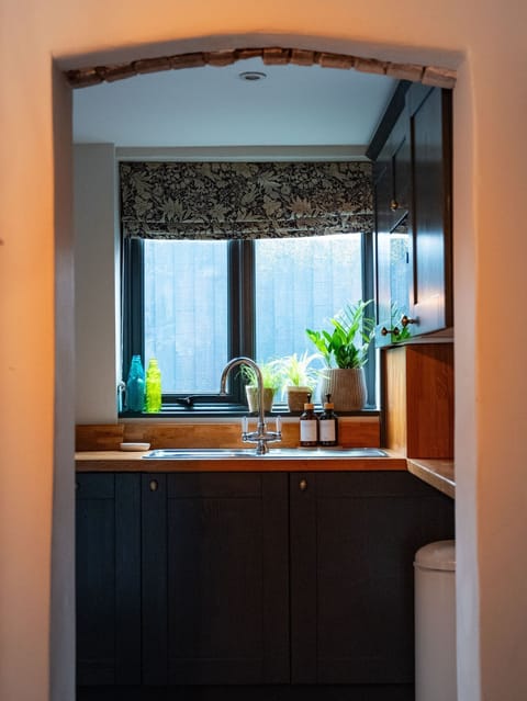 Deluxe House, Private Bathroom (2 Bedroom) | Private kitchen | Highchair