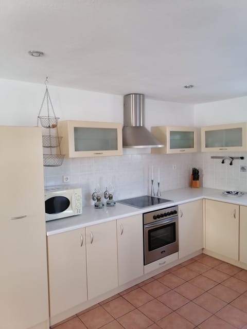 Villa, 5 Bedrooms, Private Pool, Sea View | Private kitchen | Full-size fridge, microwave, coffee/tea maker, electric kettle