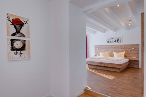 Tempur-Pedic beds, individually decorated, individually furnished