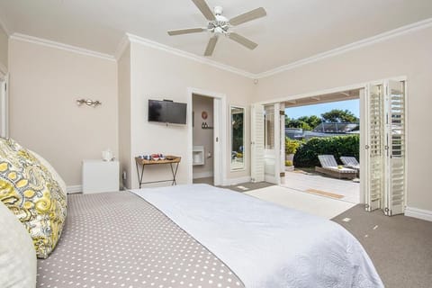 In-room safe, free WiFi