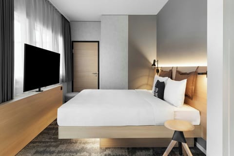 Room, 1 Queen Bed, Balcony | Premium bedding, Select Comfort beds, individually decorated