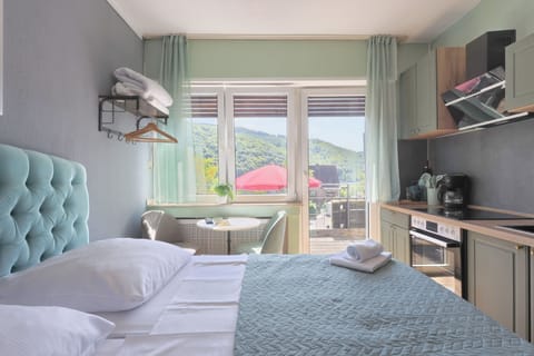 City Double or Twin Room | Private kitchen