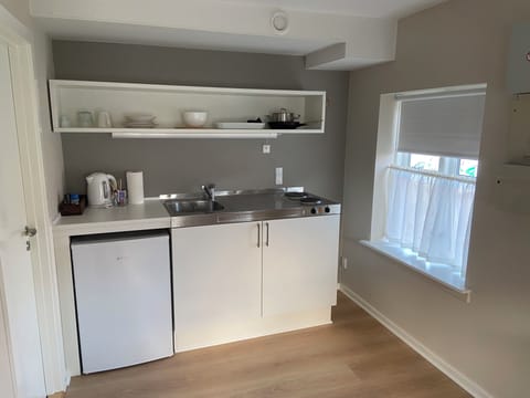 Basic Studio | Free WiFi, bed sheets