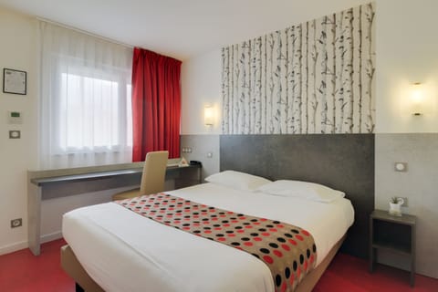 Double Room (Privilege) | Desk, blackout drapes, free WiFi, bed sheets