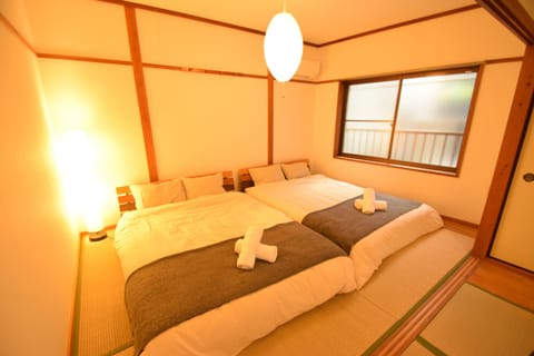 Standard Double Room | 1 bedroom, desk, free WiFi, bed sheets