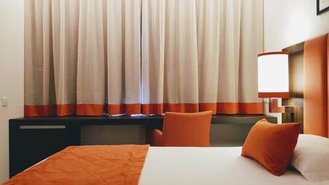 In-room safe, desk, laptop workspace, soundproofing