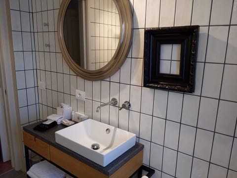 Suite, 1 Double Bed with Sofa bed (Family Suite) | Bathroom | Designer toiletries, hair dryer, bathrobes, slippers