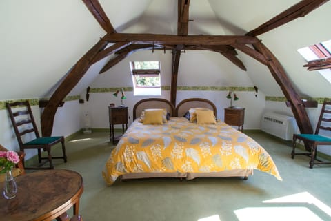 Family Suite, Non Smoking, Garden View (Le Beffroi) | 1 bedroom, blackout drapes, free WiFi, bed sheets