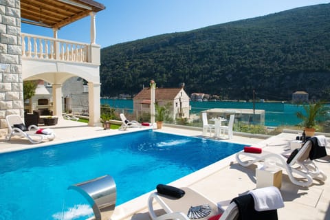Seasonal outdoor pool, sun loungers