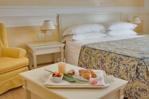 Select Comfort beds, minibar, in-room safe, individually furnished