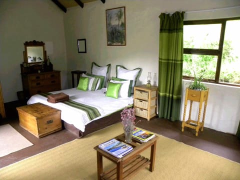 Cottage, 2 Bedrooms, Mountain View (Bush Cottage) | Individually decorated, individually furnished, bed sheets