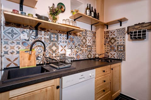 House | Private kitchen | Fridge, oven, stovetop, dishwasher