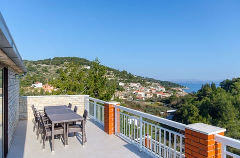 Apartment (A6) | Terrace/patio