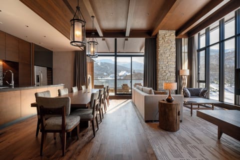 Signature Penthouse, 4 Bedrooms, Terrace, Mountain View | In-room safe, iron/ironing board, cribs/infant beds, free WiFi