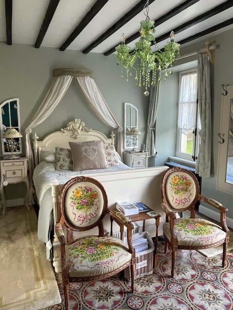 Deluxe Double Room (Garden Room) | 1 bedroom, Egyptian cotton sheets, premium bedding, down comforters