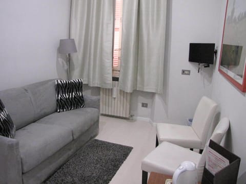 Down comforters, iron/ironing board, free WiFi, bed sheets