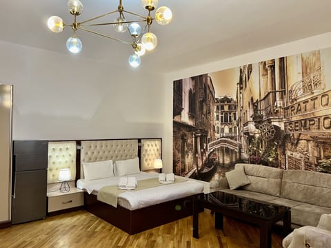 Comfort Apartment | Premium bedding, desk, soundproofing, iron/ironing board