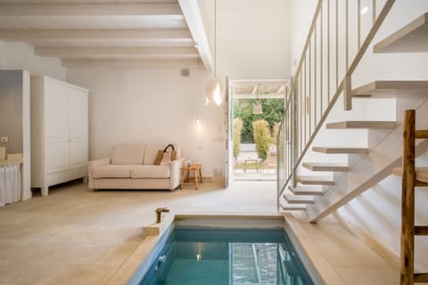 Suite, Hot Tub (4 Prs) | View from room