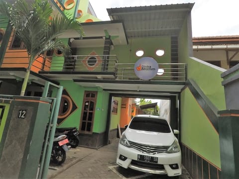 Free self parking