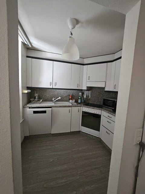 Penthouse (Adelaide de Marval) | Private kitchen | Microwave, oven, stovetop, dishwasher
