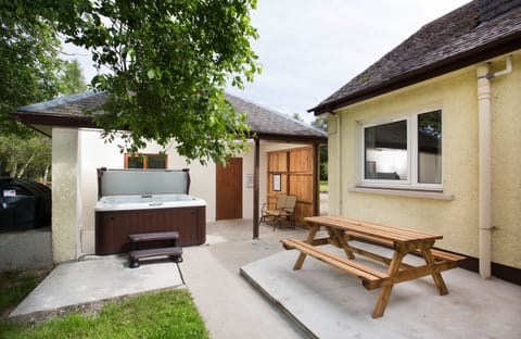 House, Multiple Beds | Terrace/patio