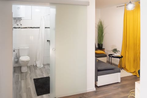 Comfort Double Room | Living area | Flat-screen TV, toys, stereo