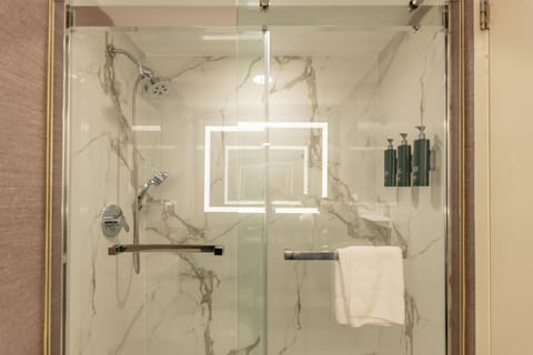 Room, 1 King Bed | Premium bedding, down comforters, pillowtop beds, in-room safe