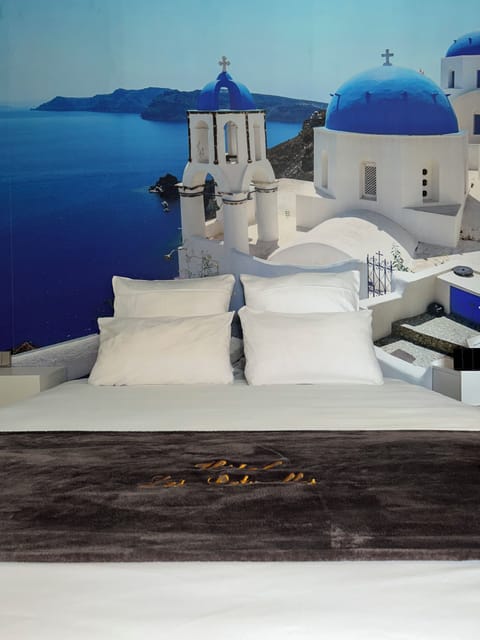 Design Room | Individually decorated, individually furnished, desk, blackout drapes