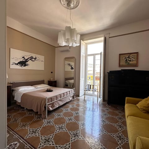 Comfort Double Room, 1 Queen Bed, Ensuite, City View | Hypo-allergenic bedding, free WiFi, bed sheets