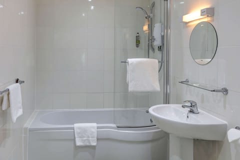 Desk, blackout drapes, iron/ironing board, cribs/infant beds