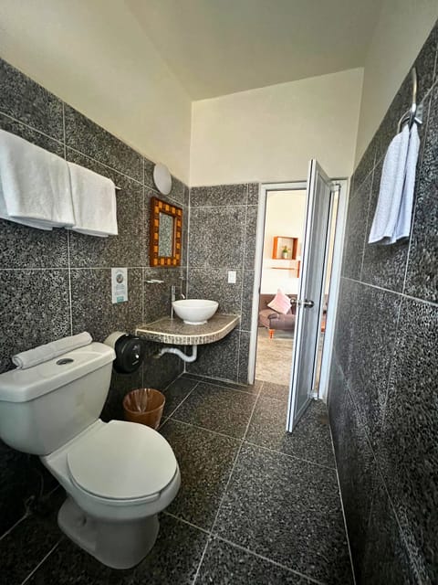 Apartment, 2 Bedrooms | Bathroom | Soap, shampoo, toilet paper