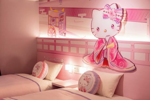 Design Twin Room, 2 Twin Beds, Non Smoking | In-room safe, individually decorated, individually furnished, free WiFi