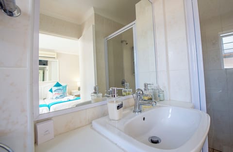 Shower, free toiletries, hair dryer, bathrobes