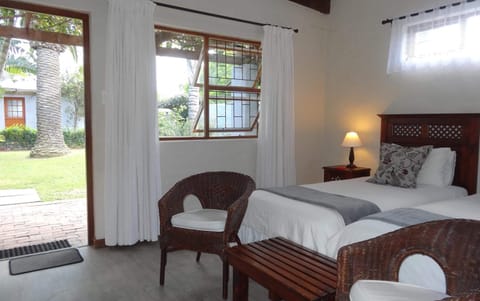 Minibar, desk, laptop workspace, blackout drapes