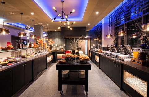 Daily buffet breakfast (EUR 19 per person)