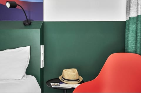 Desk, free cribs/infant beds, free WiFi, bed sheets