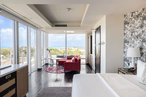 Penthouse, 1 King Bed, Corner (View) | Premium bedding, pillowtop beds, minibar, in-room safe