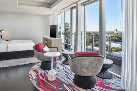 Penthouse, 1 King Bed (View) | Premium bedding, pillowtop beds, minibar, in-room safe