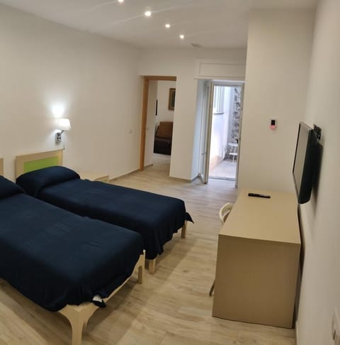 Superior Room (Camera 2) | Desk, free WiFi, bed sheets