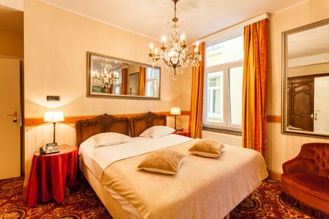 Premium bedding, in-room safe, individually decorated