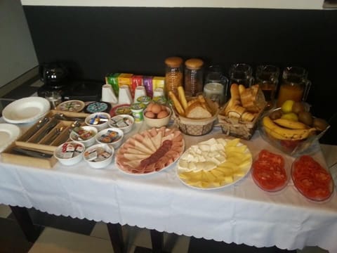 Daily buffet breakfast for a fee