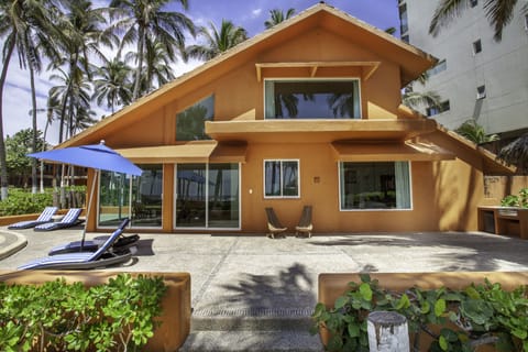 Villa Roqueta | Terrace/patio